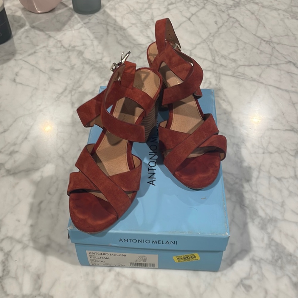 Antonio Melani Pelham Heel